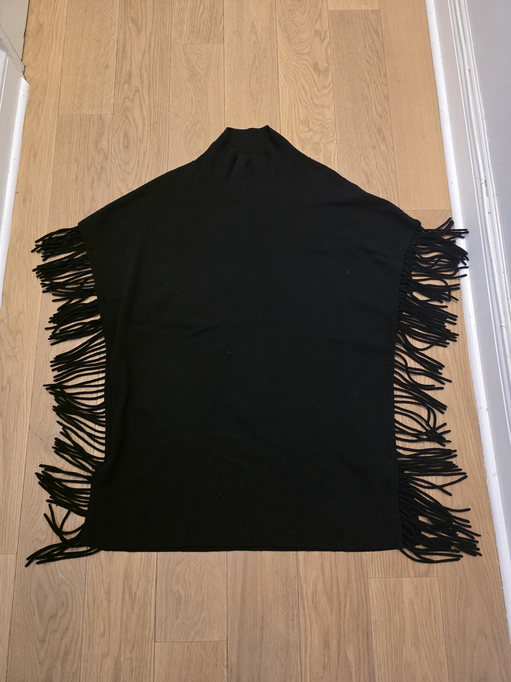 Elie Tahari Black Fringe Poncho